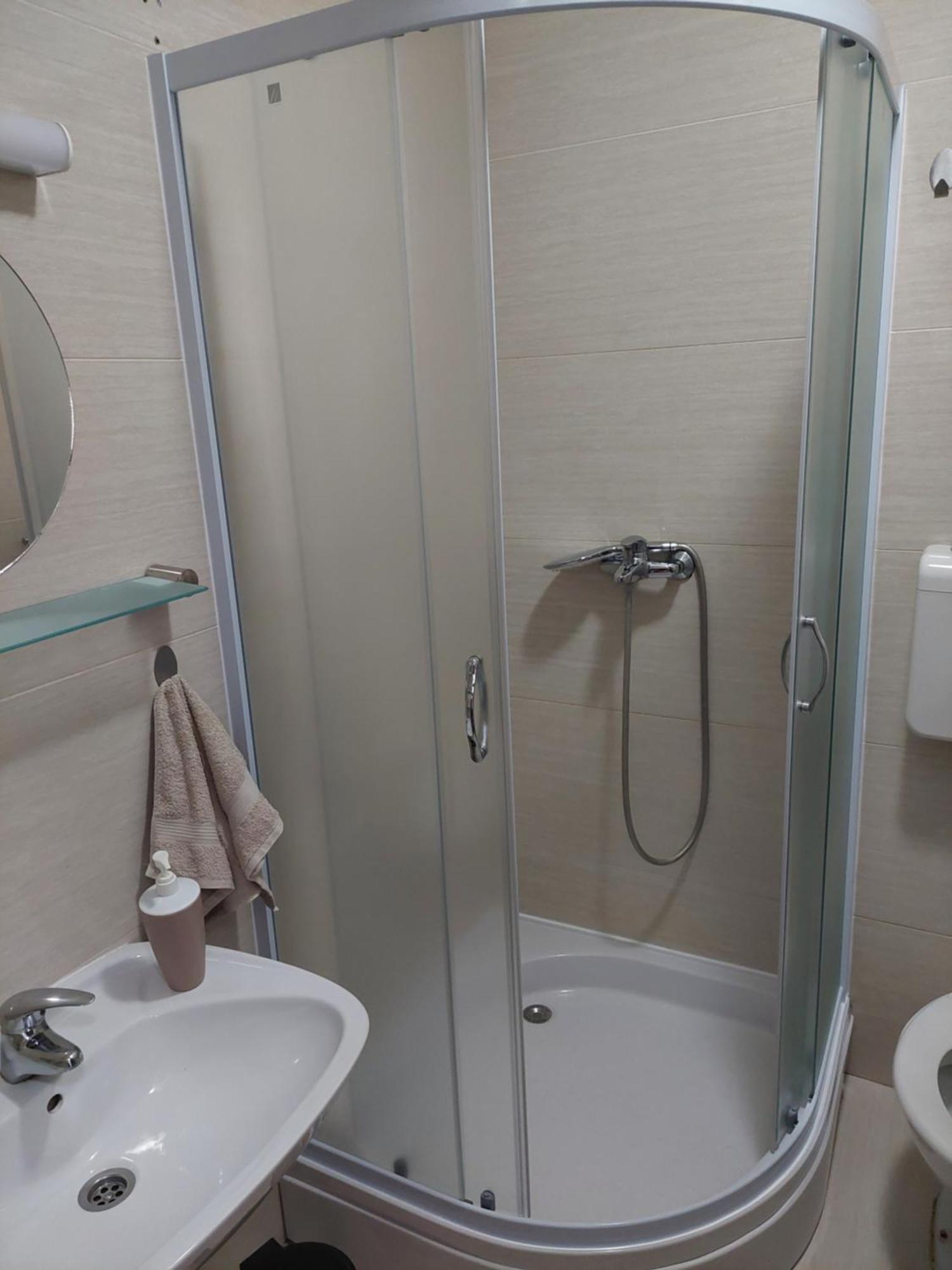 Smiley - Subotica Centar Apartment Bagian luar foto